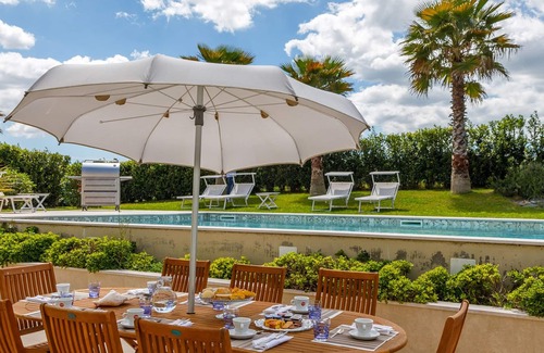Misano Adriatico Villa | Villa Mandara 8+2, Emma Villas