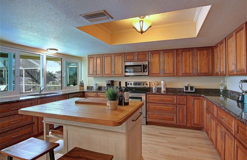 Fort Myers Villa | TAMAÑO LANAI - Acceso rápido a Fort Myers y BARCO DE ACCESO BAJO 10 MIN