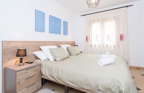 Marina Manresa Casa | VILLA MANRESA - Chalet con vistas al mar en Alcúdia - Manresa. WiFi Gratis.