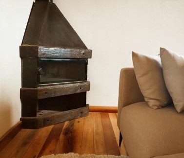 Campos do Jordao Apartamento | Villa Mantiqueira - Studio II - Com lareira e área verde