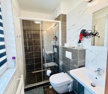 Pisnice Casa | Villa many separate rooms with Free Parking Praha 4 libuš
