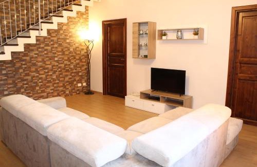 Carini Villa | Villa Marchele