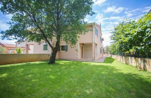 Vabriga Casa | Villa Mare mit Pool, Garten, klimatisiert, bis 6 Personen, bei Lanterna Resort