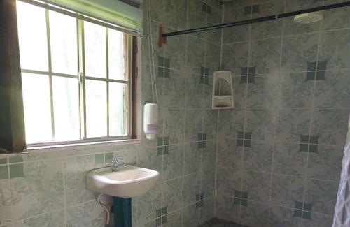 Coatepeque Cabina | Villa Margareth l A Lakeside Oasis