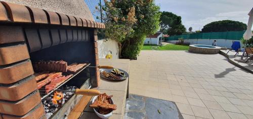 Olhos D'Agua Villa | Villa Margarida by Laranjal Rentals