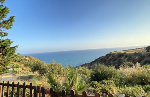 Pergole Villa | Villa Margherita on the sea beach / STARLINK connection, air conditioning...