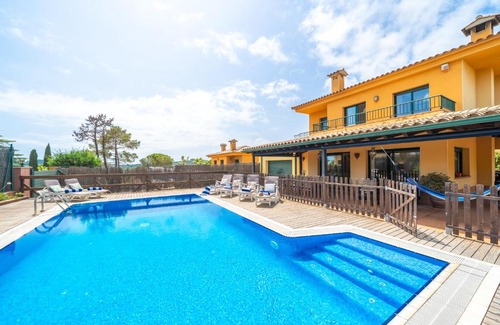Condado del Jaruco Villa | Villa Margot Lux, ideal familias, piscina & Aircon