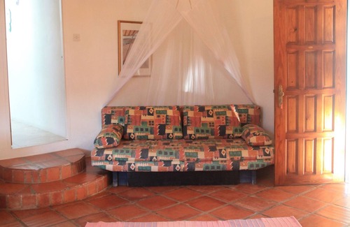Fitts Village Casa | Villa Marie Guesthouse