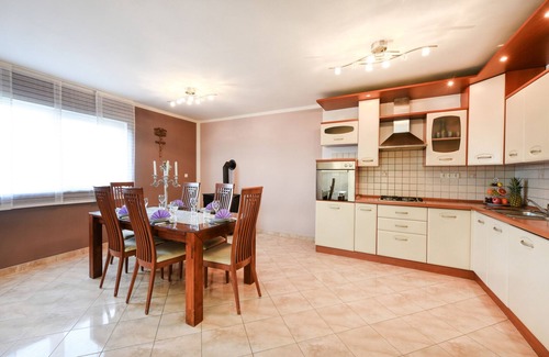 Policnik Villa | Villa Marija