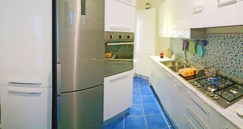 Marina Piccola Casa | VILLA MARINA PICCOLA ai FARAGLIONI