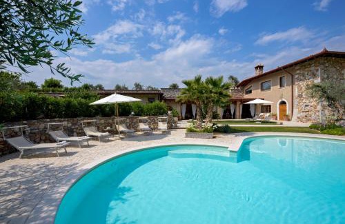 Salo Casa | Villa Mario Resort