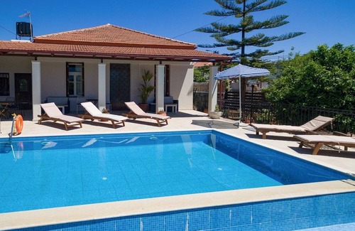 Kefalas Villa | Villa Maro: Large Private Pool, A/C, WiFi