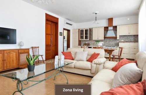 Lecce Casa | Villa Maroby Rooms & Parking - Lecce Selection