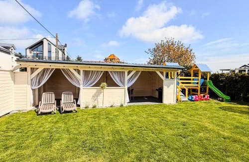 Wladyslawowo Casa | Villa Martii Władysławowo - Apartamenty i Pokoje z Aneksami Kuchennymi