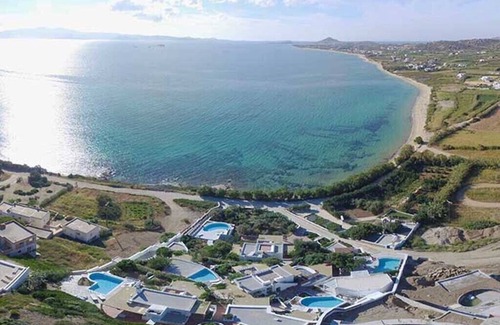 Maragas Villa | Villa del prado en Villa Paradise Boutique Villas Hotel - Playa de Plaka