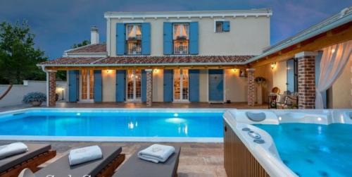 Pridraga Villa | Villa Mek ZadarVillas