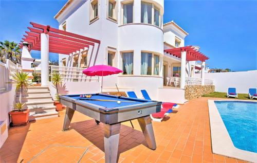 Castelo Villa | Villa Melanésia by Algarve Vacation