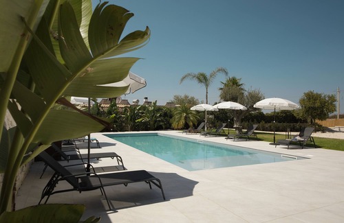 Fontane Bianche Villa | VILLA JUNTO AL MAR CON JARDÍN (SIRACUSA) último minuto -10%