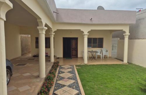 Agbodrafo Casa | Villa meublée avec parking privé et jardin Lomé Djagblé