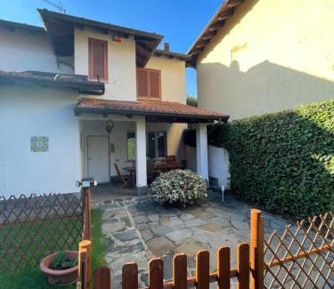 Brusimpiano Casa | Villa Mia Lugano Lake