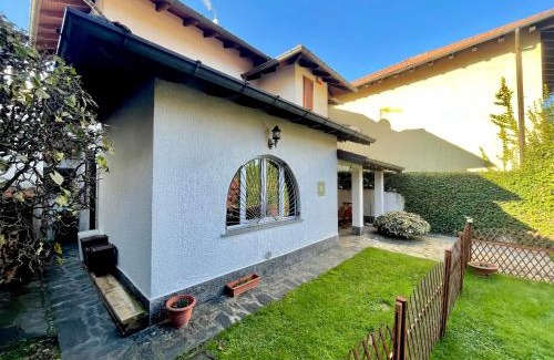 Brusimpiano Casa | Villa Mia Lugano Lake
