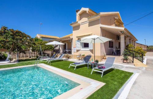 Kritika Villa | Villa Michael