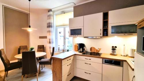 Gohren Apartamento | Villa Minna mit großem Balkon