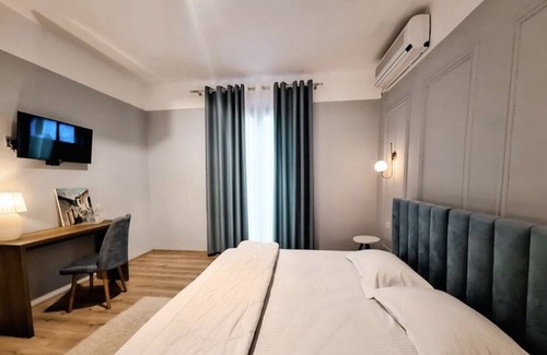 Berat Casa | Villa Mishel