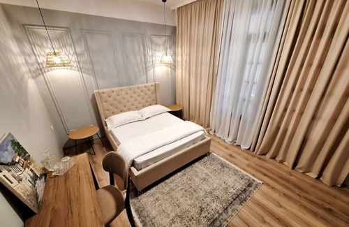 Berat Casa | Villa Mishel