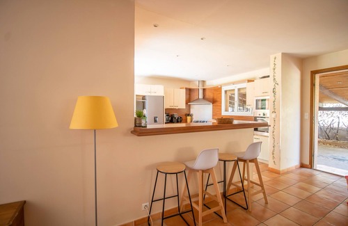 Afa Villa | Villa 'Moderne Afa' con vistas a la montaña, Wi-Fi y aire acondicionado