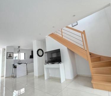 Pornichet Villa | Villa Moderne et Intimiste, à Quelques Minutes de la Baie de la BAULE