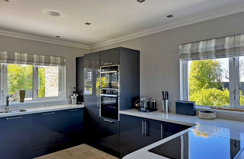 Jerez de la Frontera Villa | Villa Montecastillo - Ole Solutions
