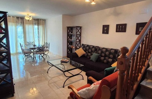 Les Tres Cales Chalet De Esquí | VILLA MONREDÓ. House with private pool for a relaxing vacation