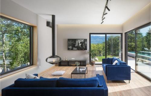 Krsan Casa | Villa Mons Caldera