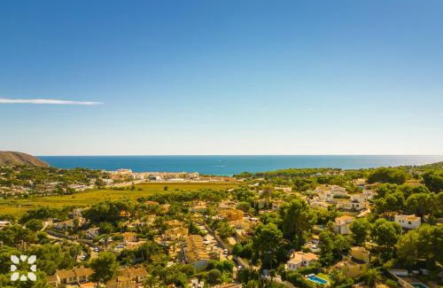 La Sabatera Villa | Villa Monte Cristo by Abahana Villas