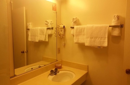 San Luis Obispo Hotel | Villa Motel