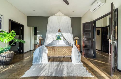 Melayang Villa | Villa Naga Putih