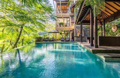 Melayang Villa | Villa Naga Putih