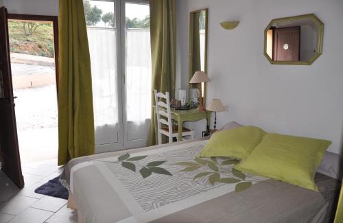 Bormes-Les-Mimosas Cama Y Desayuno | Villa Nais B&B