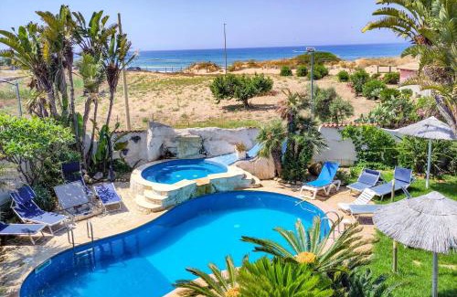 Santa Maria del Focallo Villa | Villa Nautilus by Villa Plus