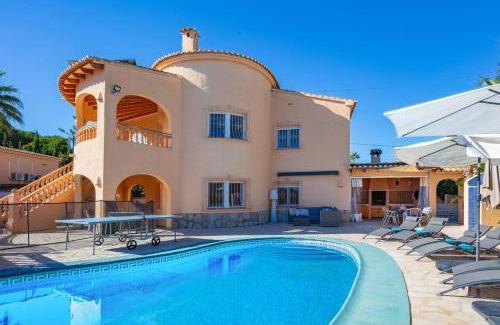 Moravit Villa | Villa Navacerrada by Villa Plus
