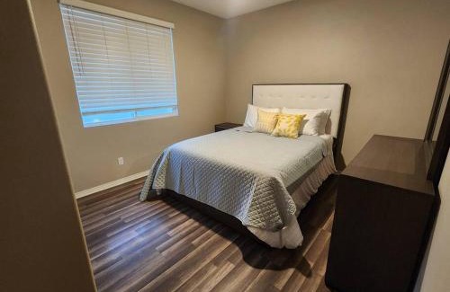 Riverside Casa | Villa near downtown Riverside