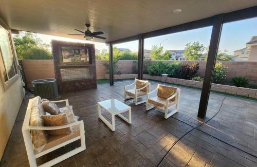 Riverside Casa | Villa near downtown Riverside
