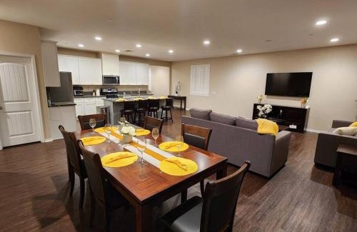 Riverside Casa | Villa near downtown Riverside