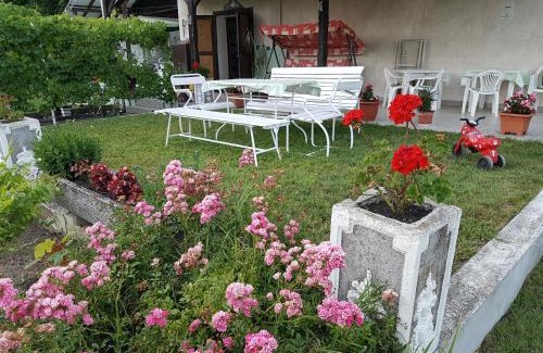 Balatonfoldvar Cama Y Desayuno | Villa-Negra Retro Panzió