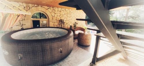 Palazzolo Acreide Casa | Villa Neli, Palazzolo Acreide, Siracusa, Hot Tub, Wi-Fi & Parking