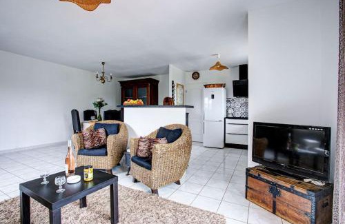 Montady Villa | Villa Neptune jardin garage