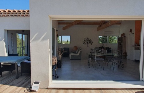 Sollies Pont Villa | Villa Neuve Avec Piscine Proche Hyères et Toutes Commodités