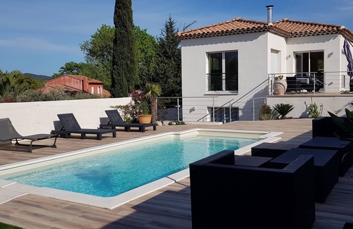 Sollies Pont Villa | Villa Neuve Avec Piscine Proche Hyères et Toutes Commodités