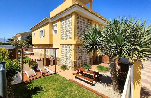 Cullera Chalet De Esquí | CHALET JUNTO A LA PLAYA. Ideal para familias